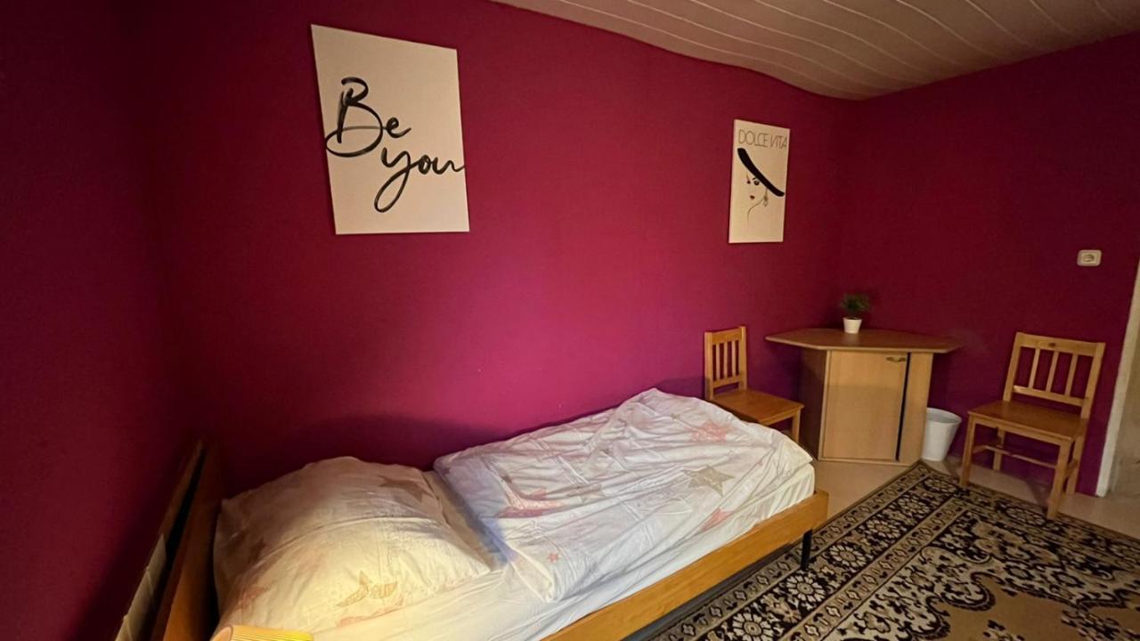 Monteure, Ganzes Haus, Schwarzheide, Haus 1 Διαμέρισμα Εξωτερικό φωτογραφία
