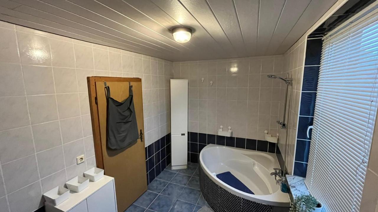 Monteure, Ganzes Haus, Schwarzheide, Haus 1 Διαμέρισμα Εξωτερικό φωτογραφία