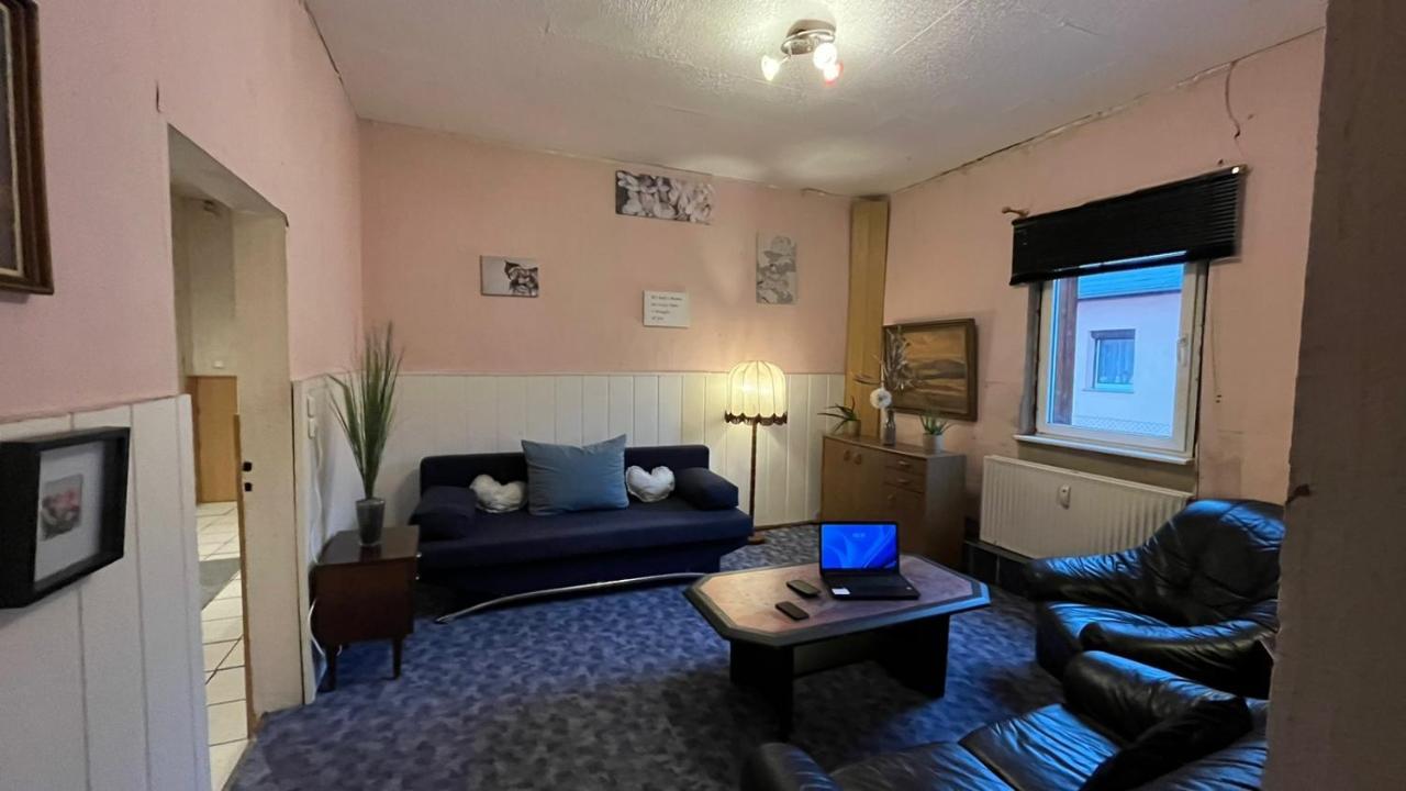 Monteure, Ganzes Haus, Schwarzheide, Haus 1 Διαμέρισμα Εξωτερικό φωτογραφία