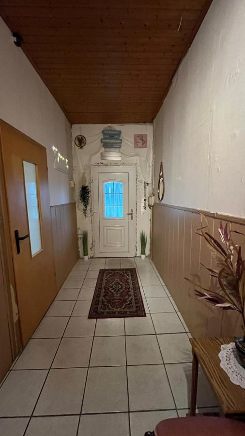 Monteure, Ganzes Haus, Schwarzheide, Haus 1 Διαμέρισμα Εξωτερικό φωτογραφία
